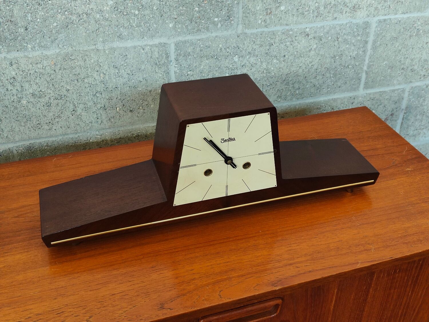 Zentra chimney clock year 50 teak