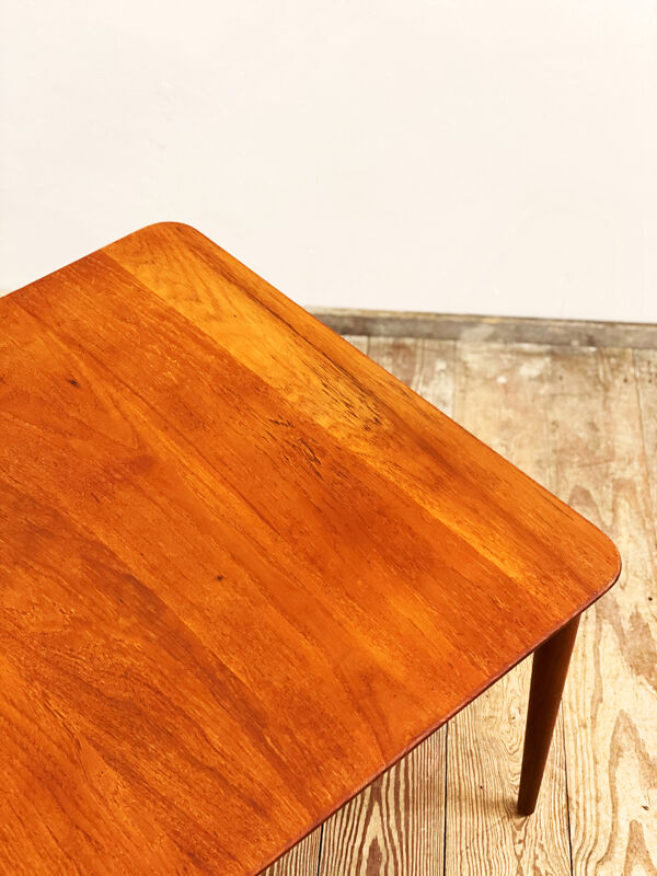Table Basse Danoise Du milieu Du Siècle En teck Par Peter Hvidt Pour France & Son
