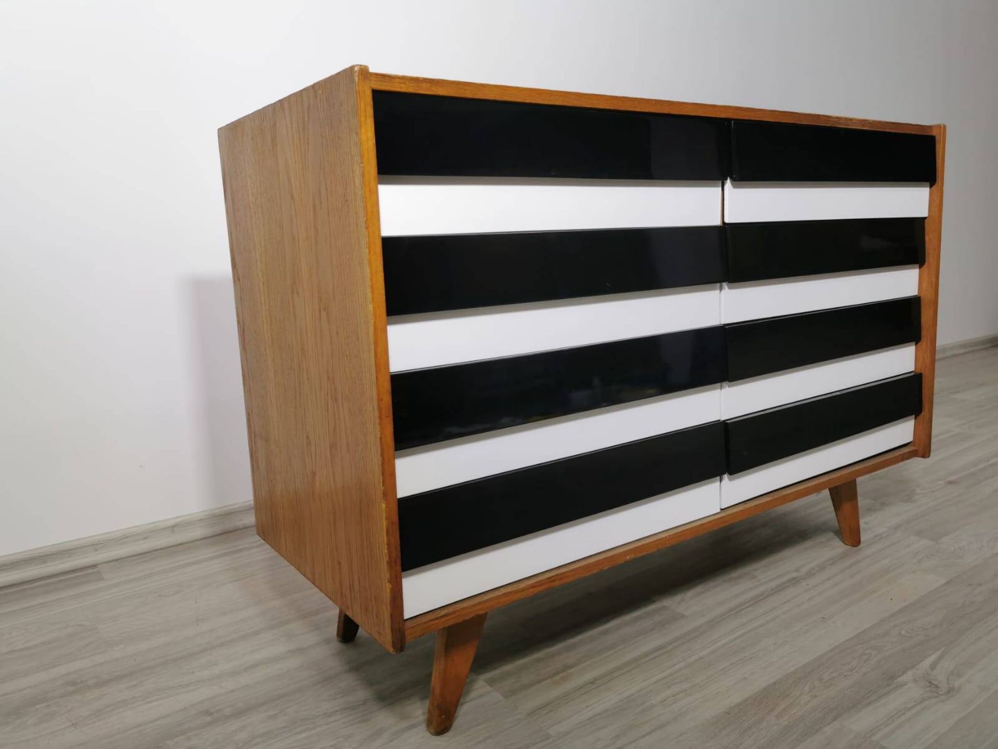 Enfilade de Jiri Jiroutek, Interier Prague, 1960