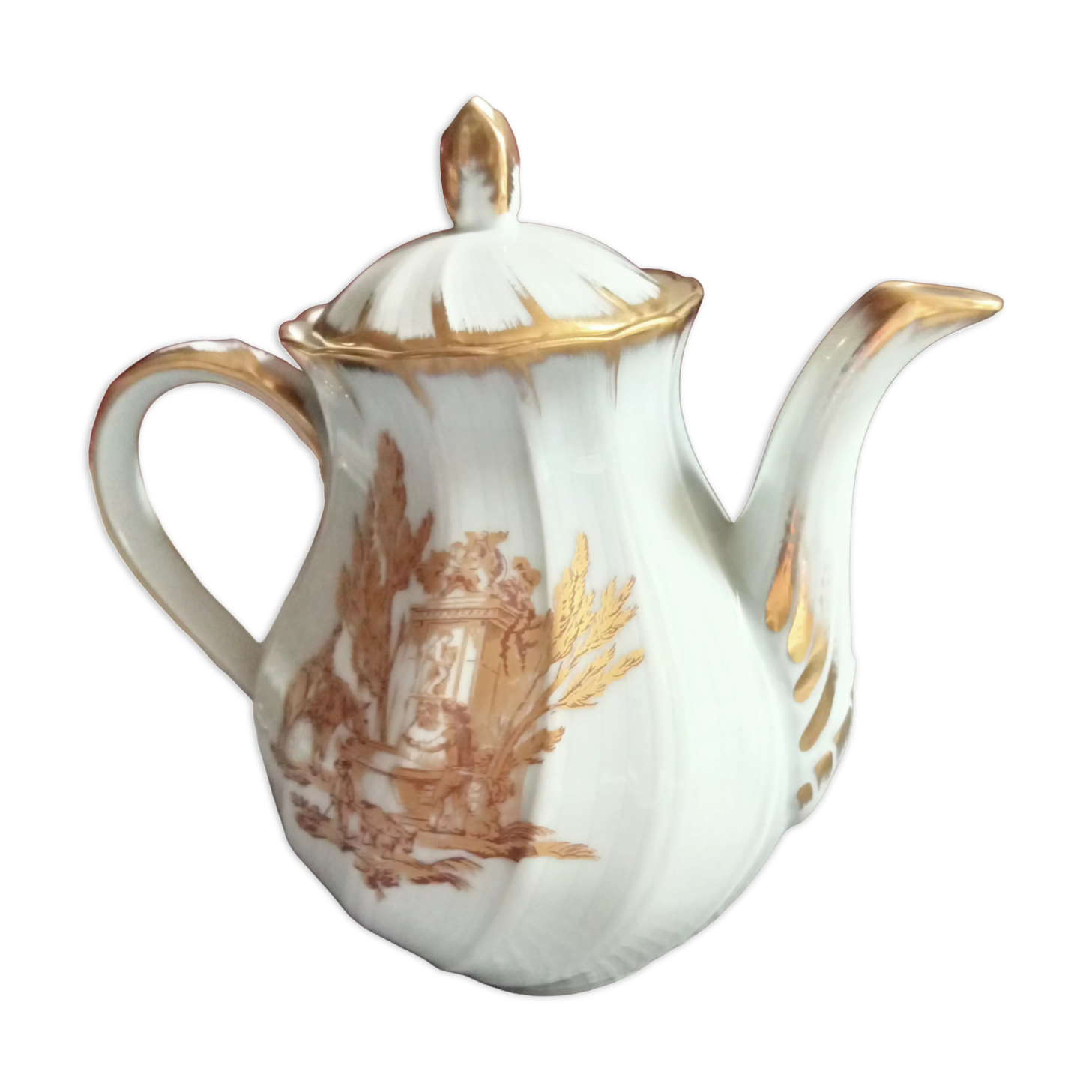Limoges porcelain teapot Bernardaud