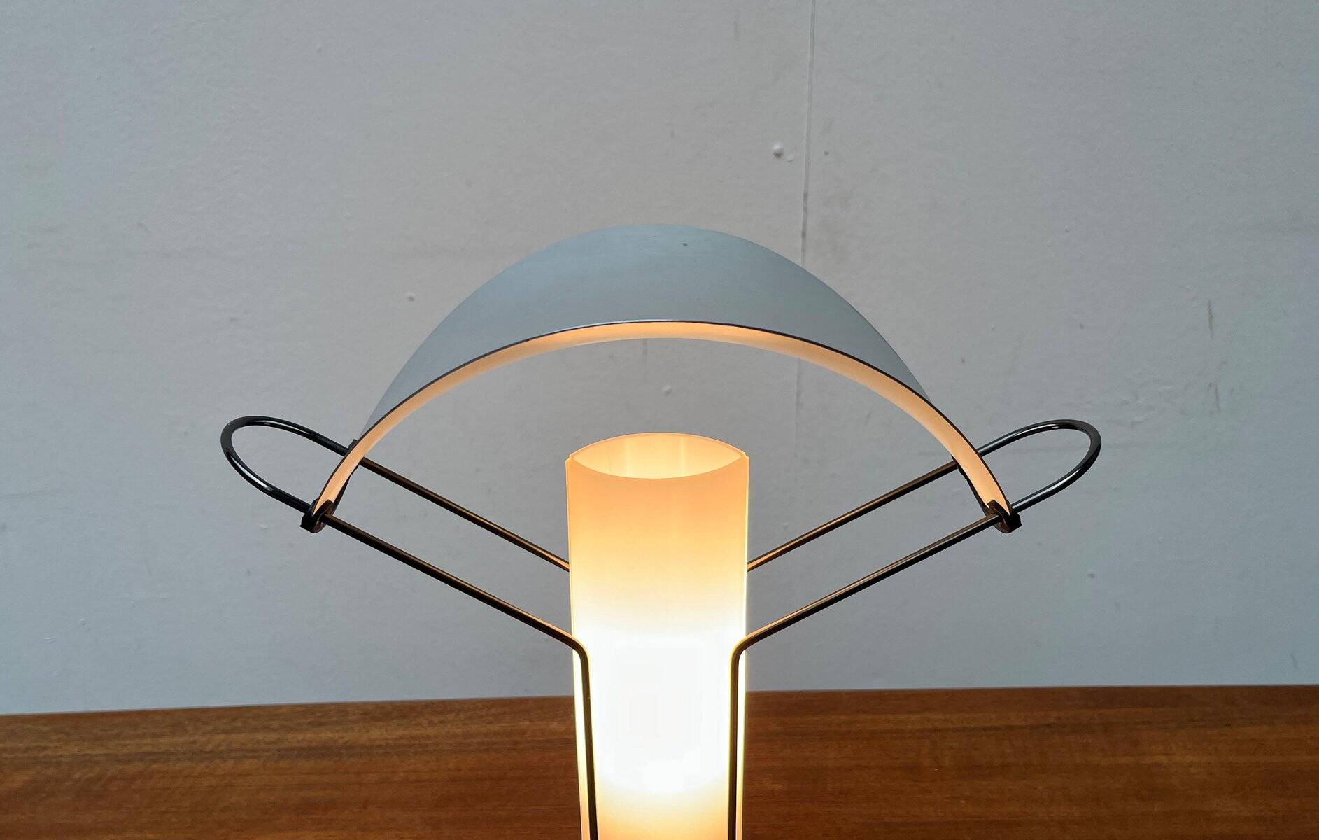 Postmodern Italian table lamp Palio by Perry King, S. Miranda for Arteluce, 1980s.