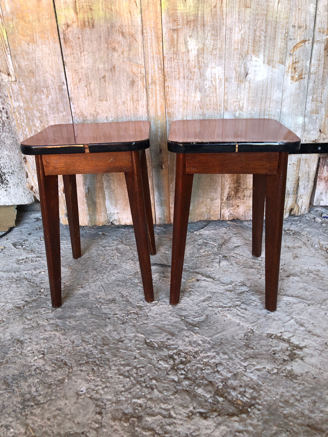 Paire de tabourets style scandinave bois & formica