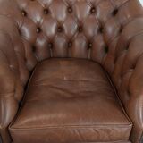Cow leather Chesterfield club armchair in English style