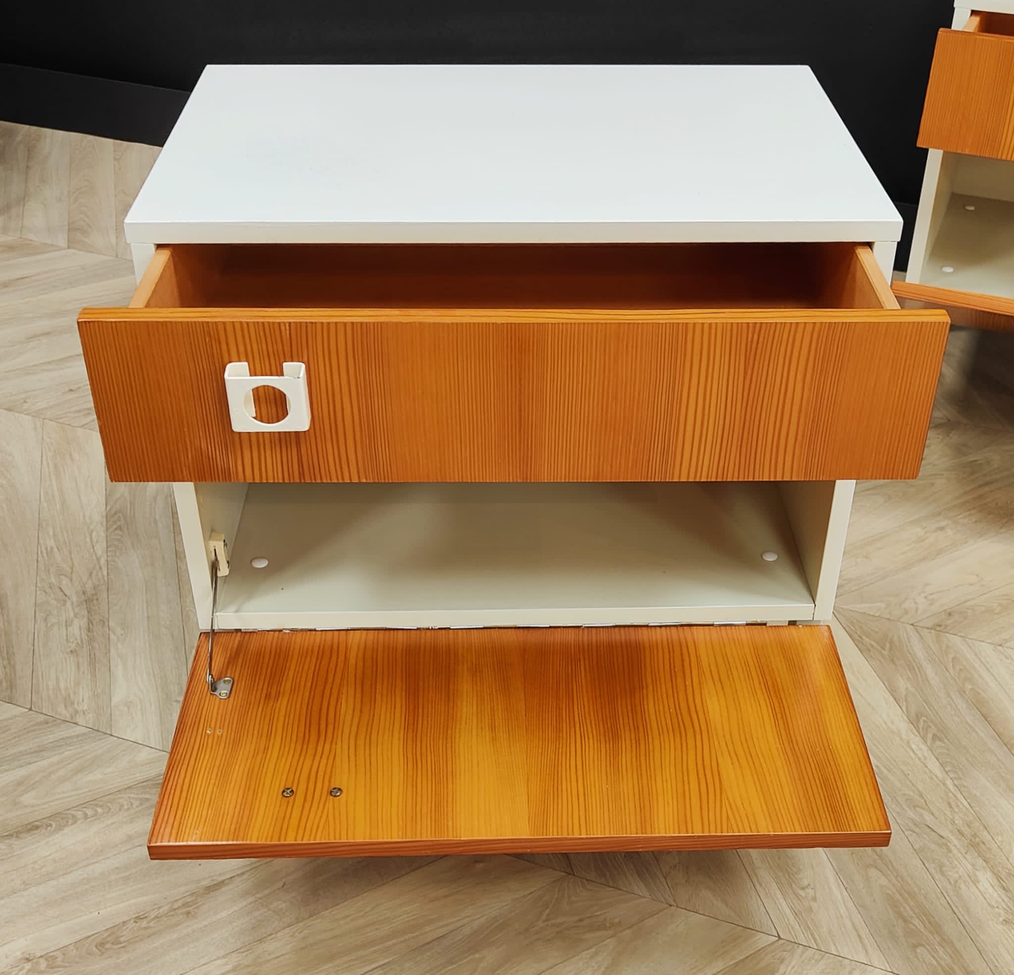 Set of vintage cabinets