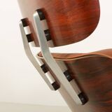 Fauteuil lounge avec repose-pieds en cuir aniline, conçu par Charles et Ray Eames