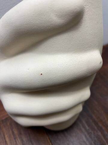 Ceramic single-flower vase