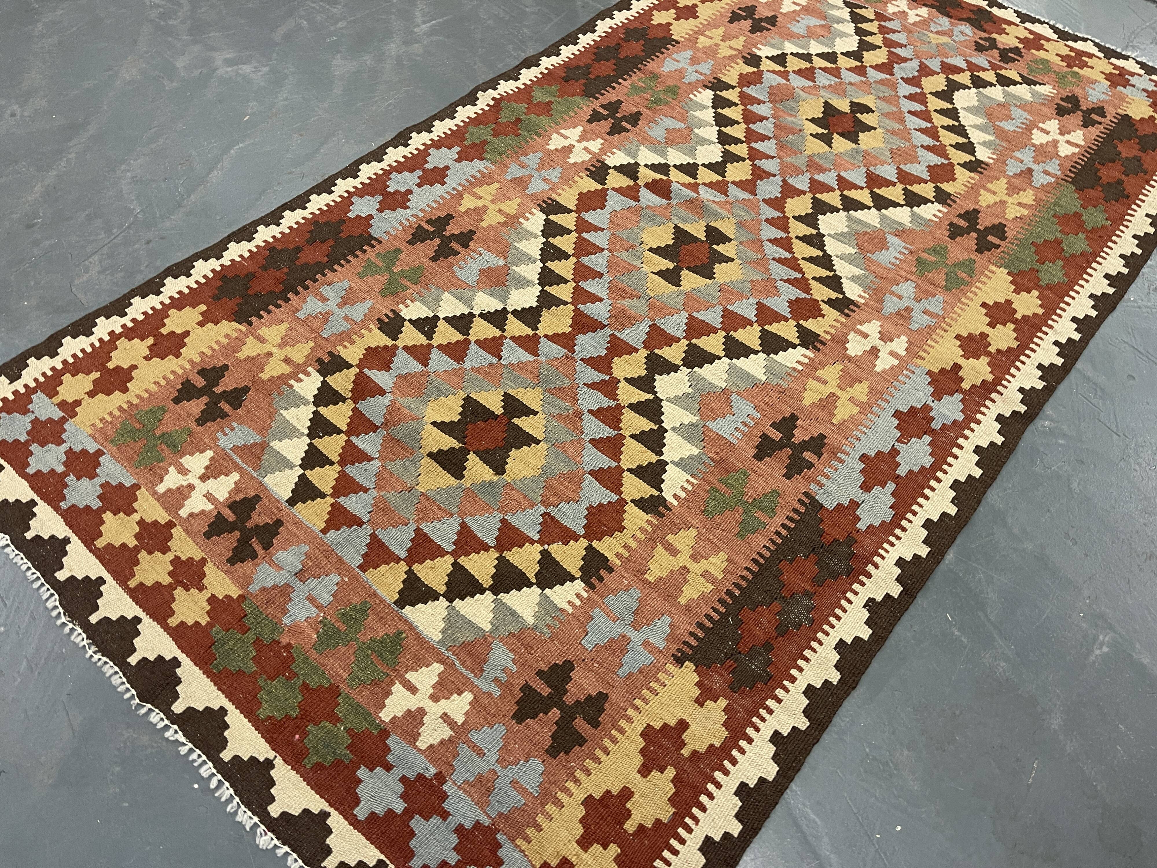 Geometric Kilim Runner Rug, Handmade Wool Contemporary Rug 185 x 103 cm