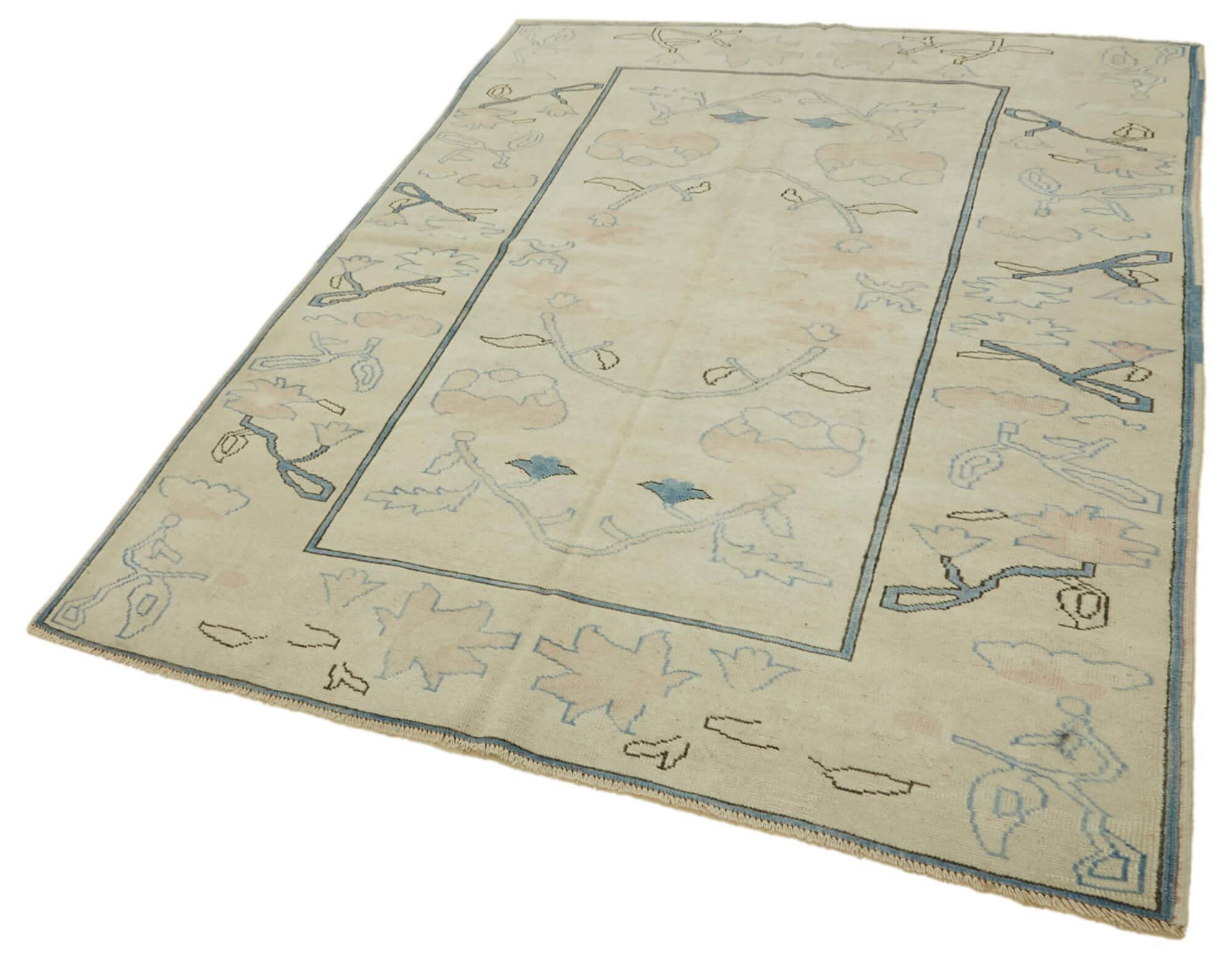 Turkish Vintage Anatolian Rug 169 cm x 231 cm