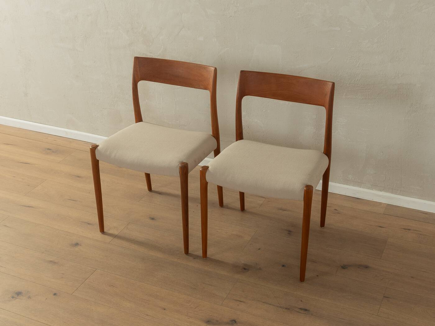 Model 77 dining chairs, Niels O. Møller