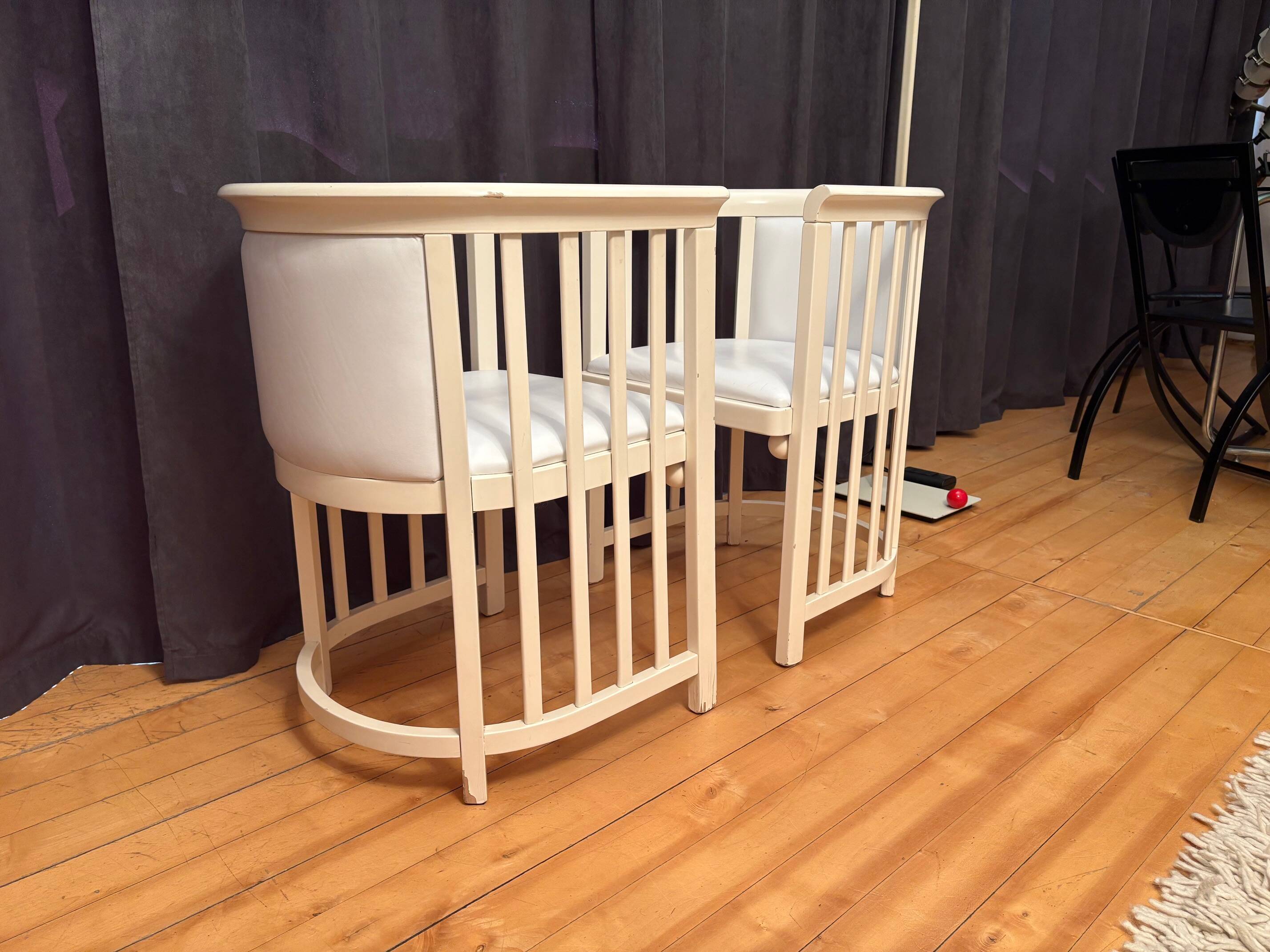 Pair of armchairs designed by Josef Hoffmann for Cabaret Fledermaus, Austri