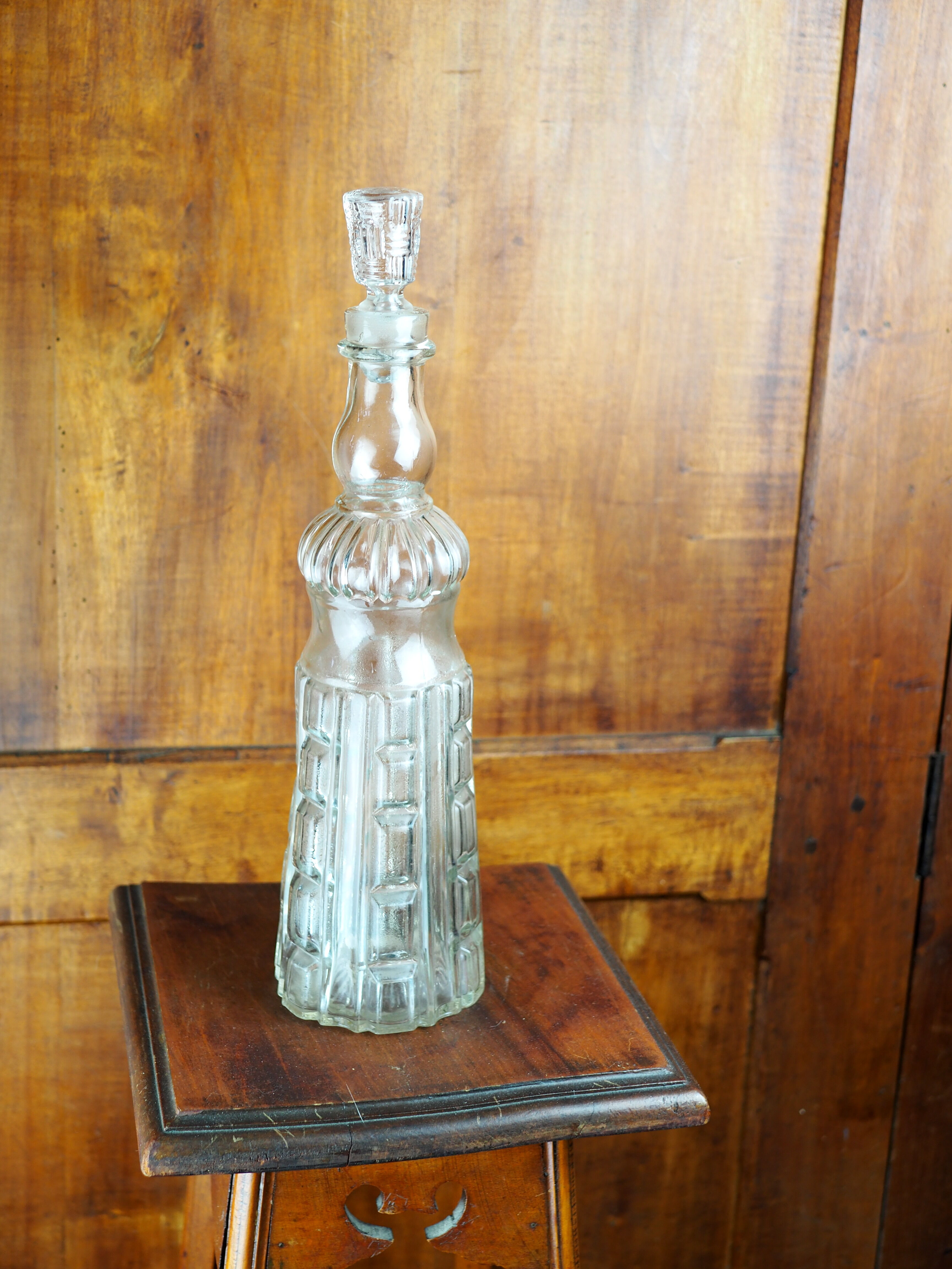 Glass decanter - early XXth