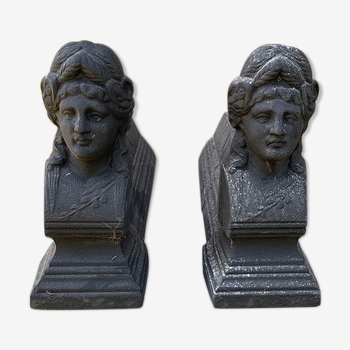 Anciens chenets en fonte : buste de femme romaine
