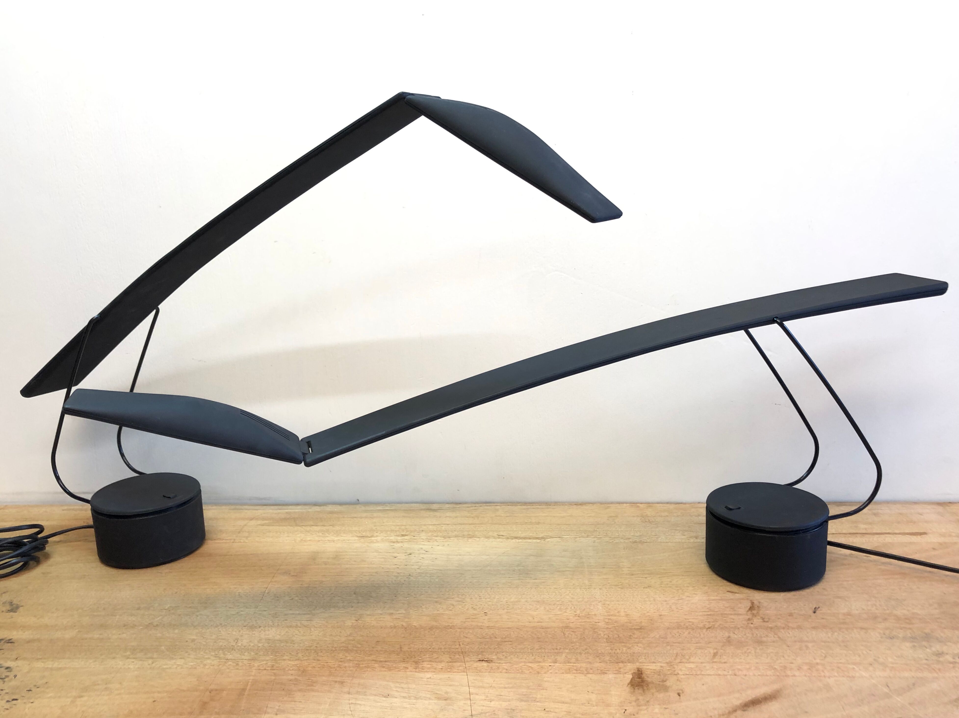 Desk lamp Dove design Mario Barbaglia & Marco Colombo italianaluce vintage 80