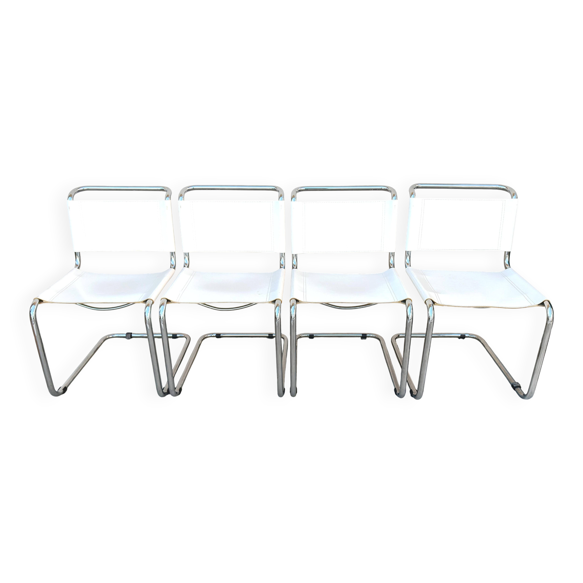 Set of 4 Bauhaus S33 chairs by Mart Stam in leather and steel.