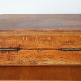 Old painter's case and palette