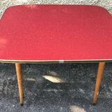 Table bass feet compass formica red