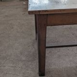 Farm table