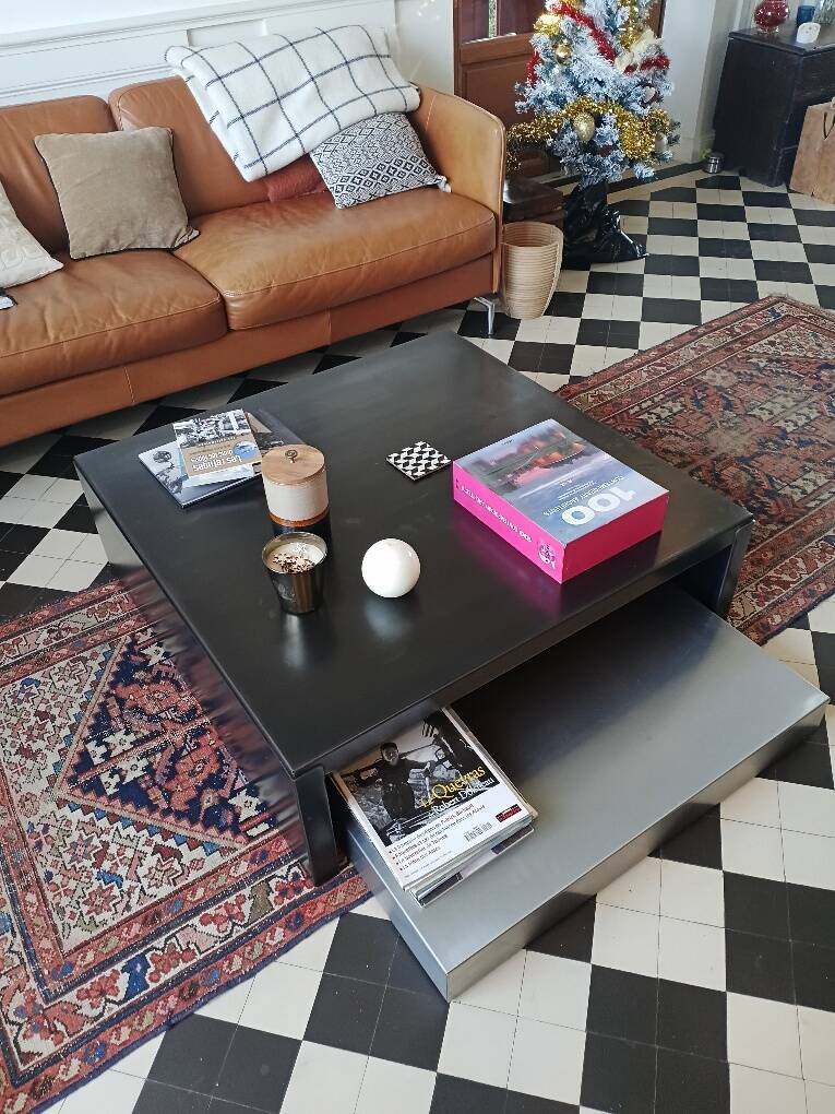 Zeus coffee table "Max & Moritz"