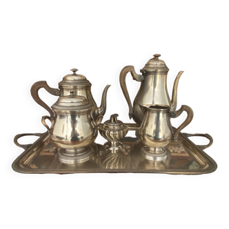 Silver metal tea and coffee set