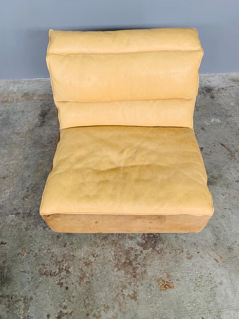 Bogo sofa in leather and suede, by Carlo Bartoli for Rossi di Albizzate