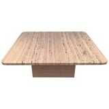 Table basse carrée en travertin, France, 1975