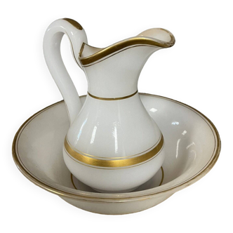 Charles X period opaline toilet set (pitcher and bowl) circa 1825