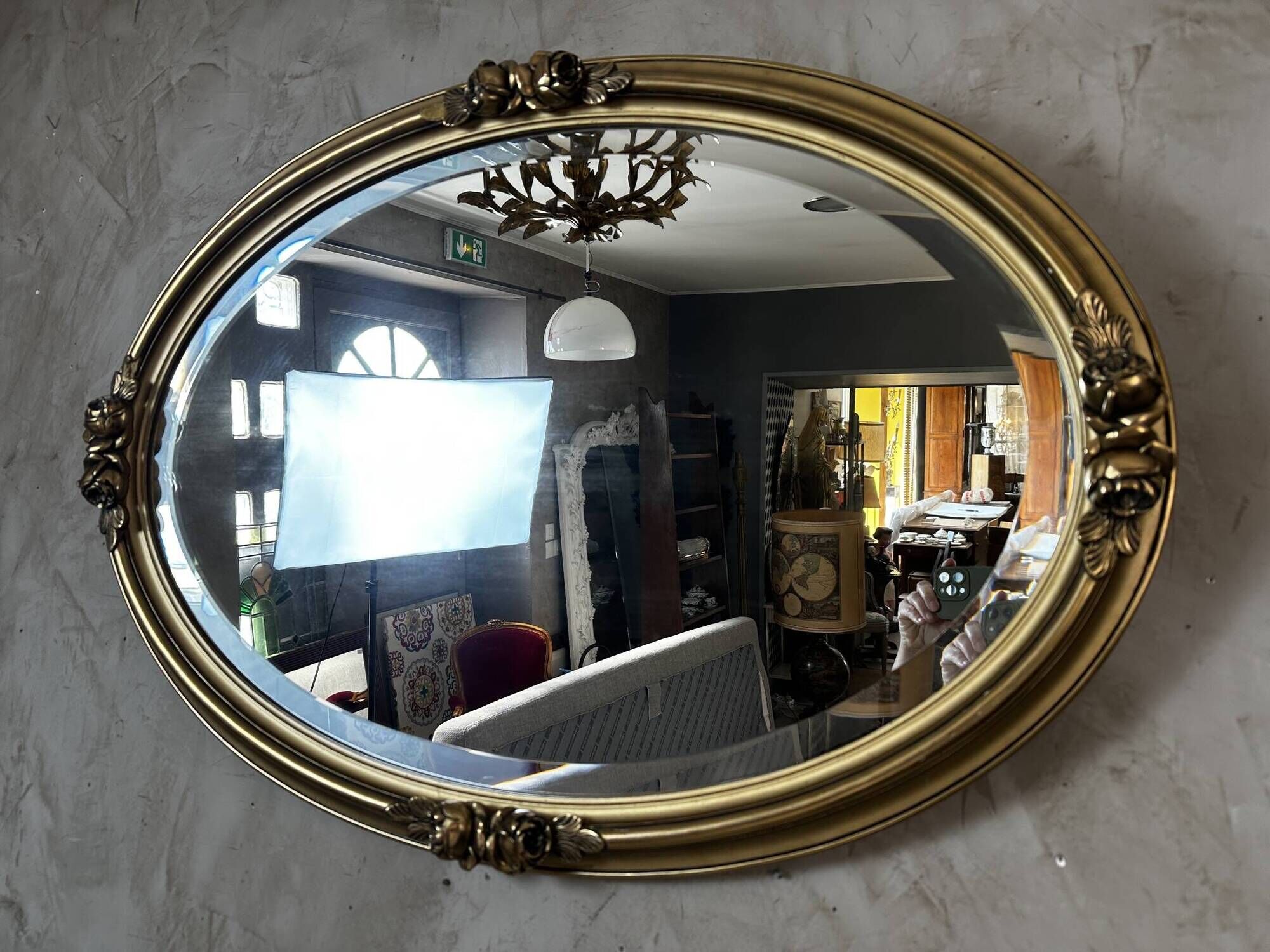 Oval mirror