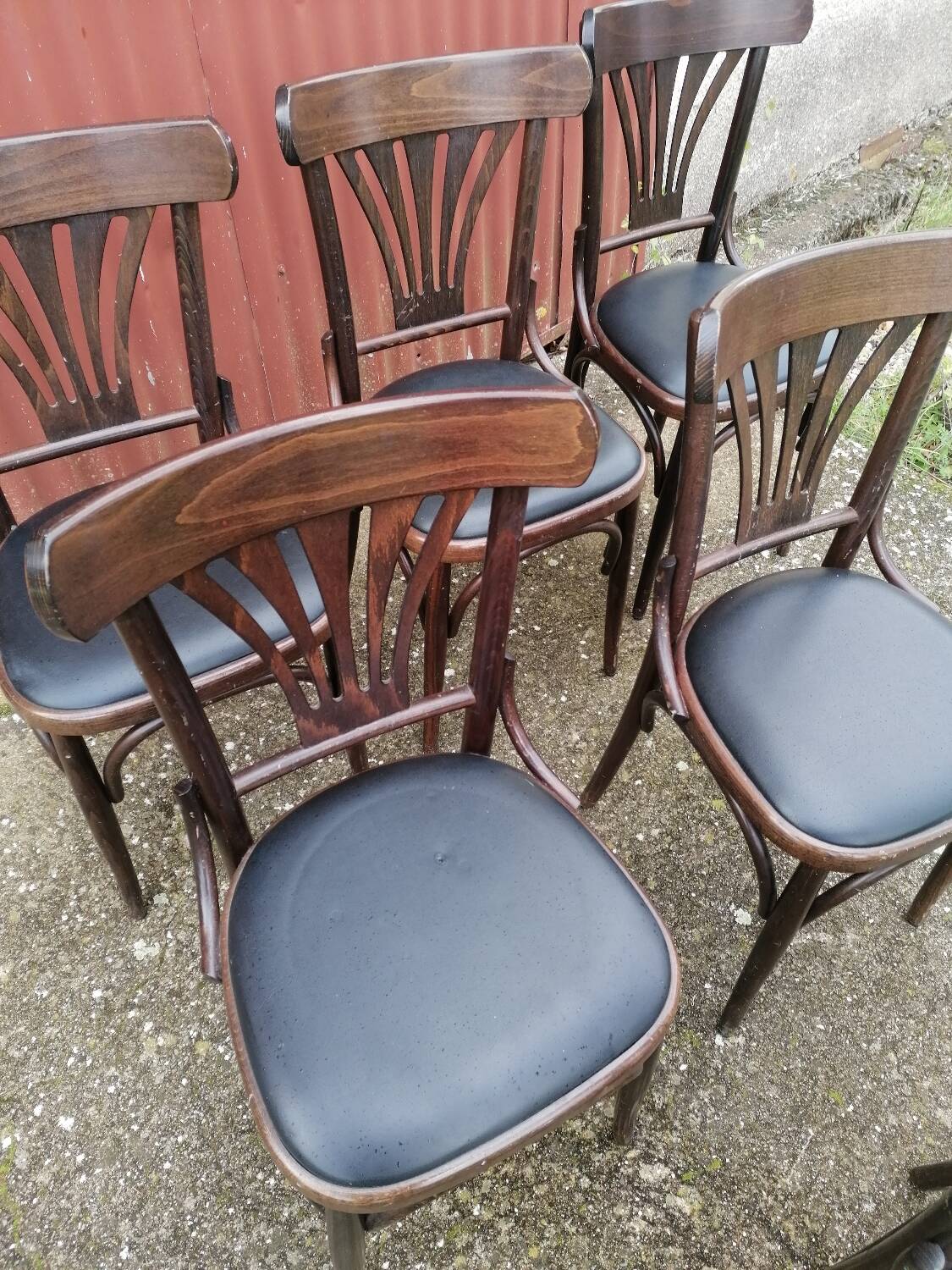 Lot de 6 chaises bistrot skaï noir vintage