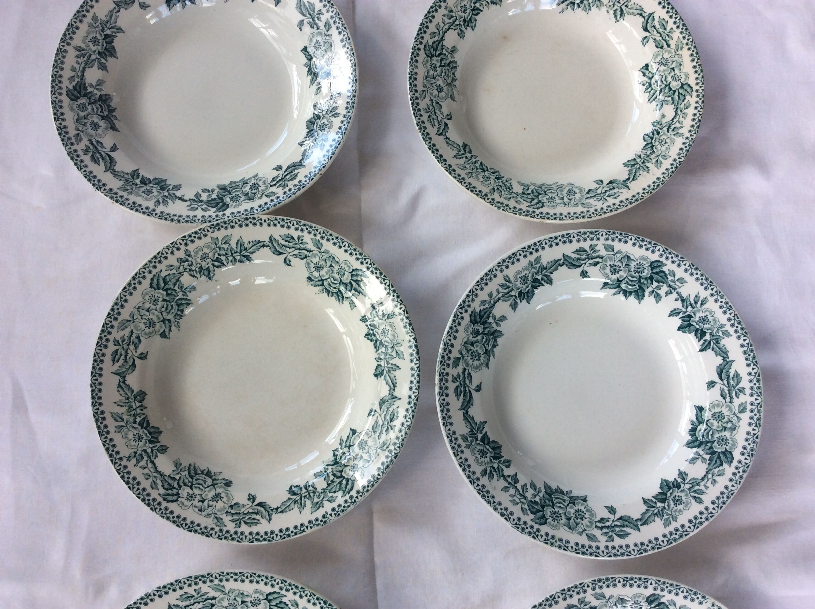 8 vintage hollow plates Terre de Fer