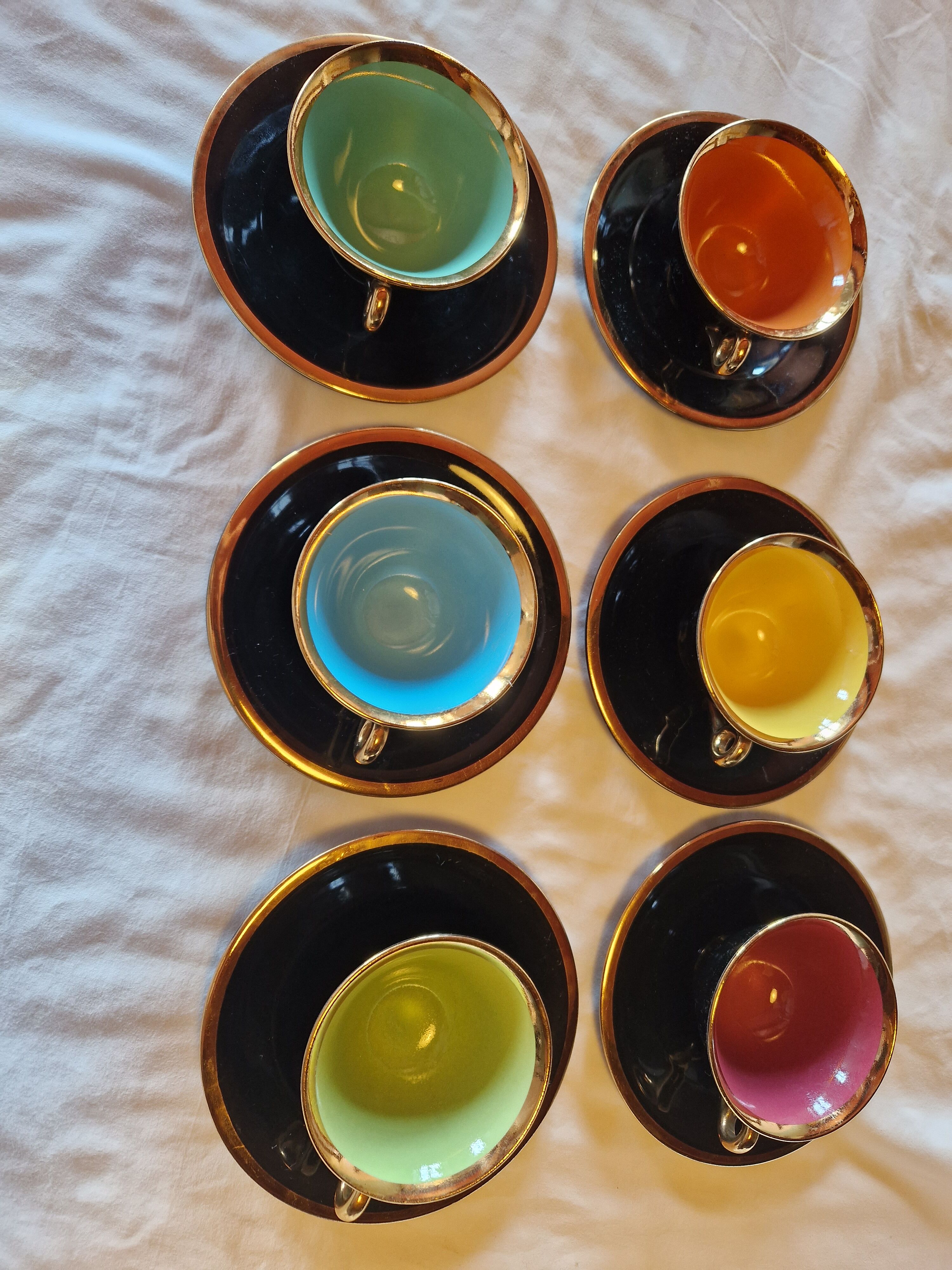 Salins earthenware coffee cups