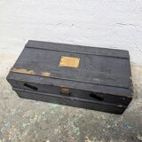 Wooden travel trunk