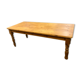 Farmhouse table made of natural pine