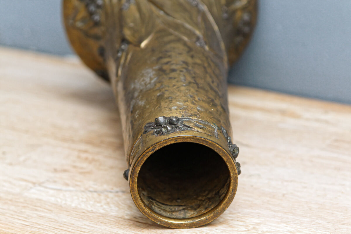 Baluster vase in bronze signed
