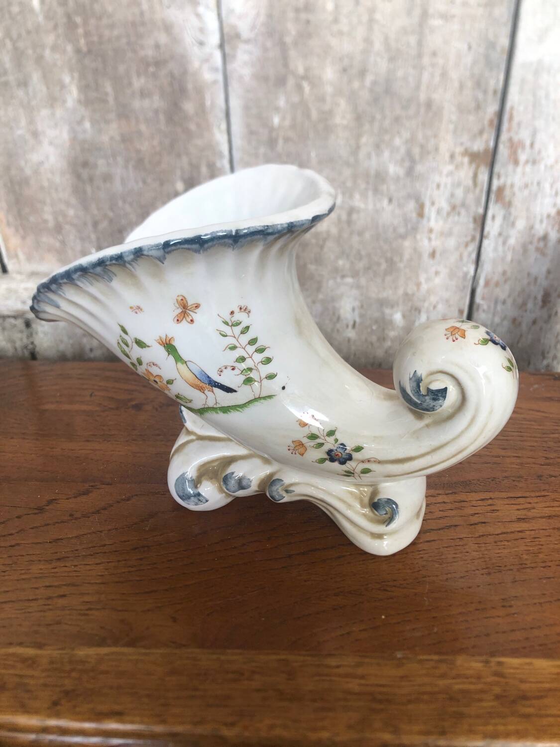 Old corn plenty vase white ceramic vintage moustiers decor