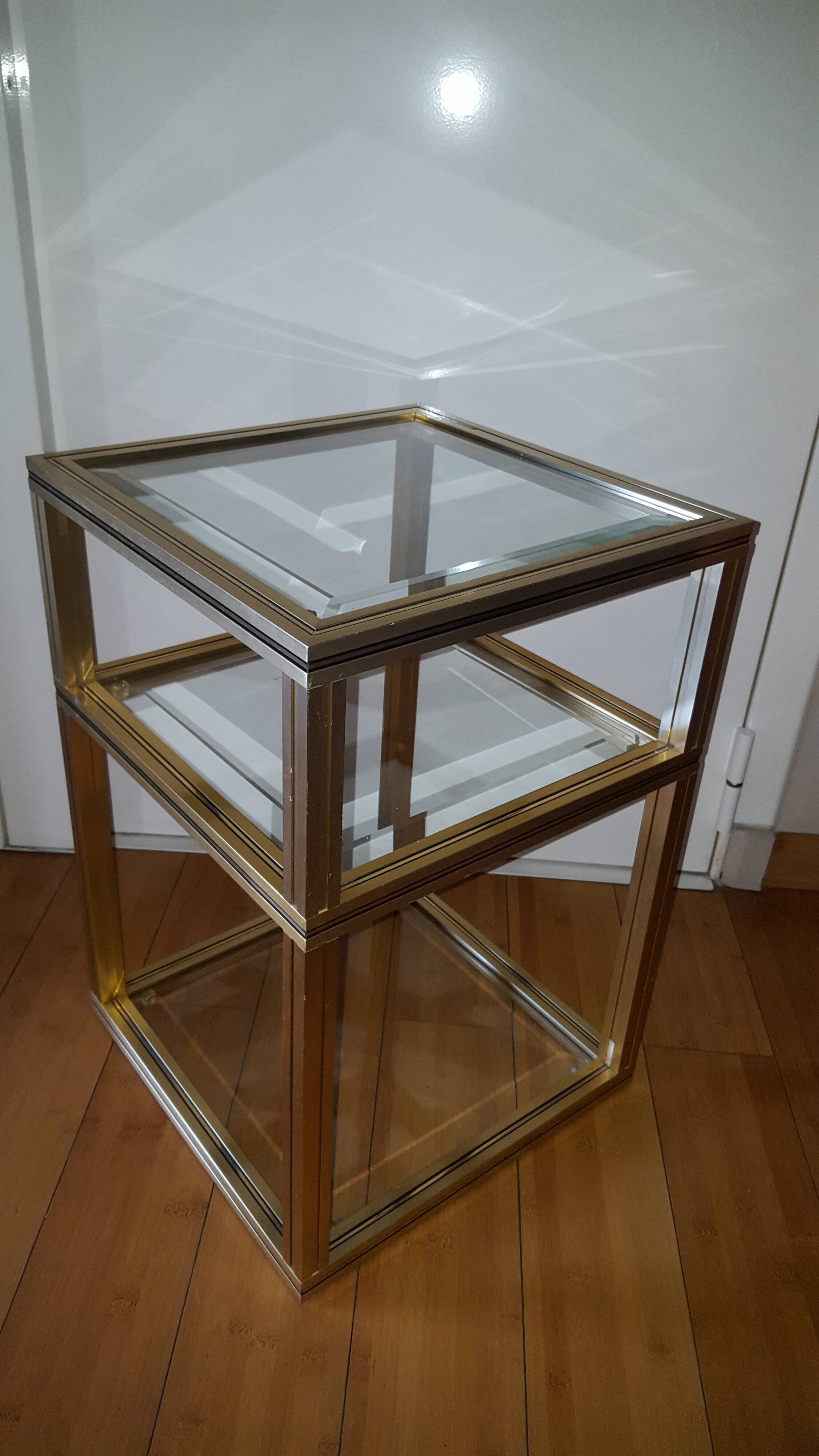 Table design Pierre Vandel