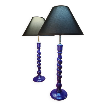 Paire de lampe en bois torsadé violet