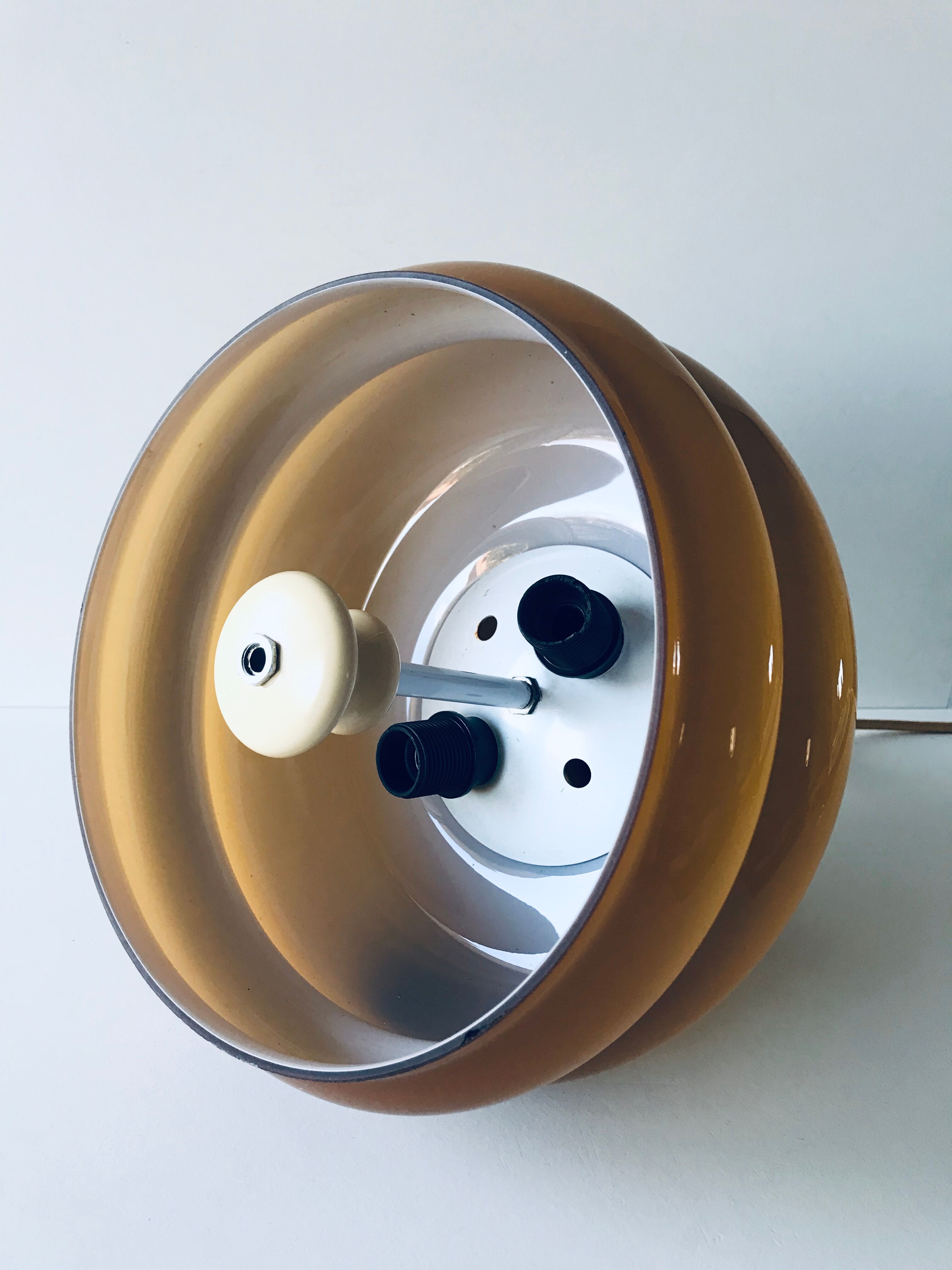 Caramel opaline suspension