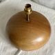 Lampe boule bois tourné signée vintage 1970