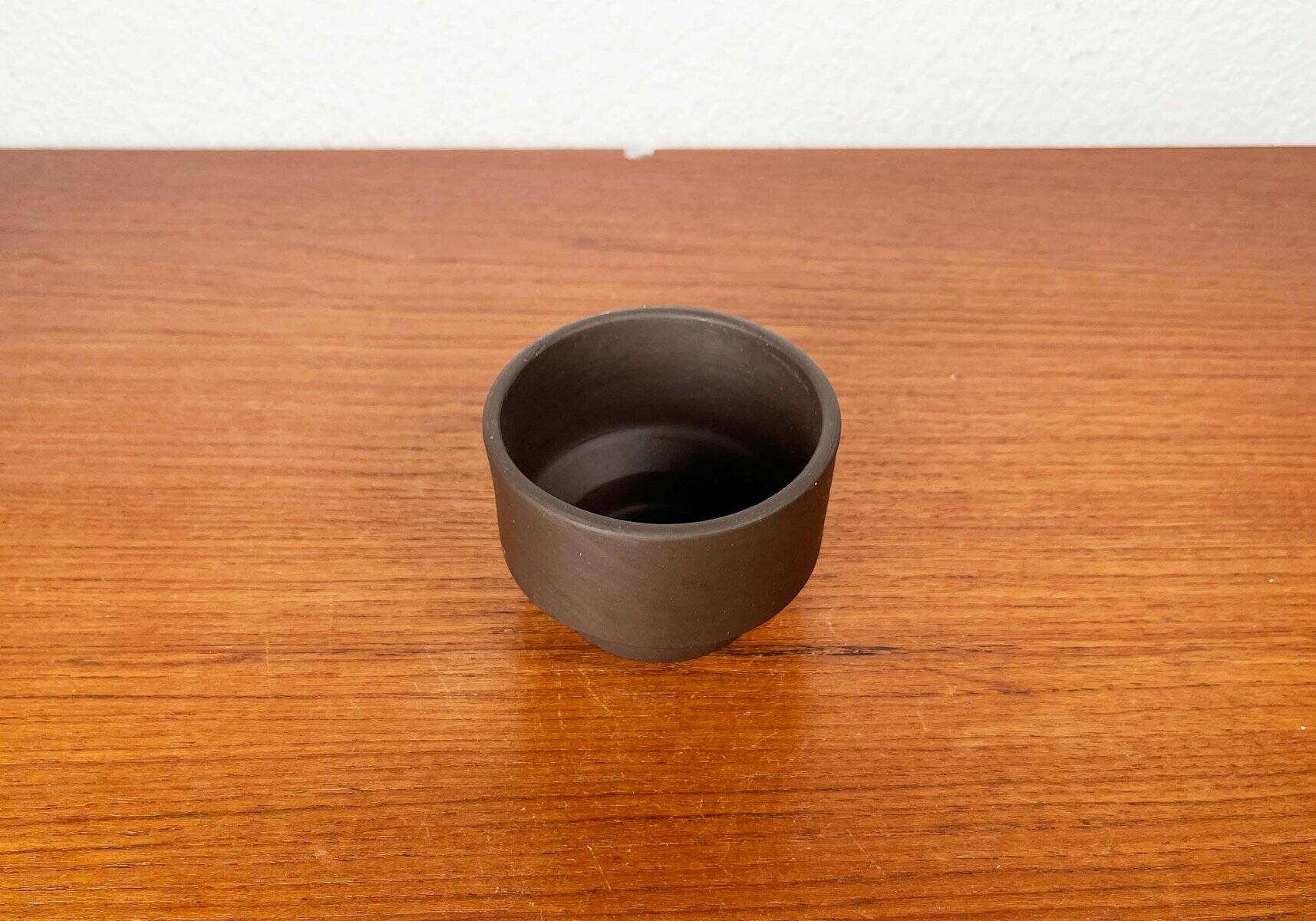 Mid-Century Modern German Studio Pottery Minimalist Vase from BKW Böttger Keramik Wandsbek, Hamburg, 1960s