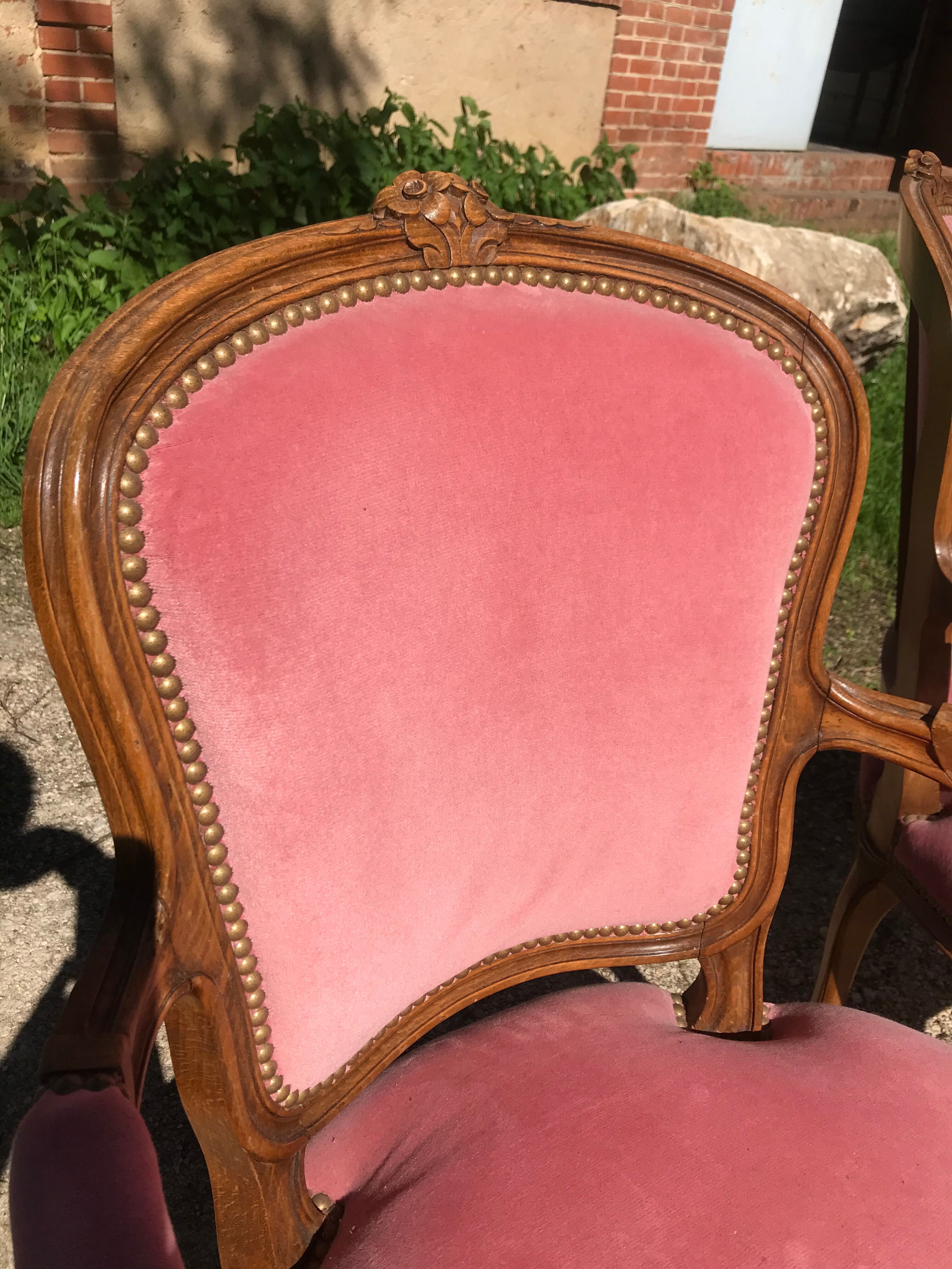 Paire de fauteuils cabriolets style Louis XV