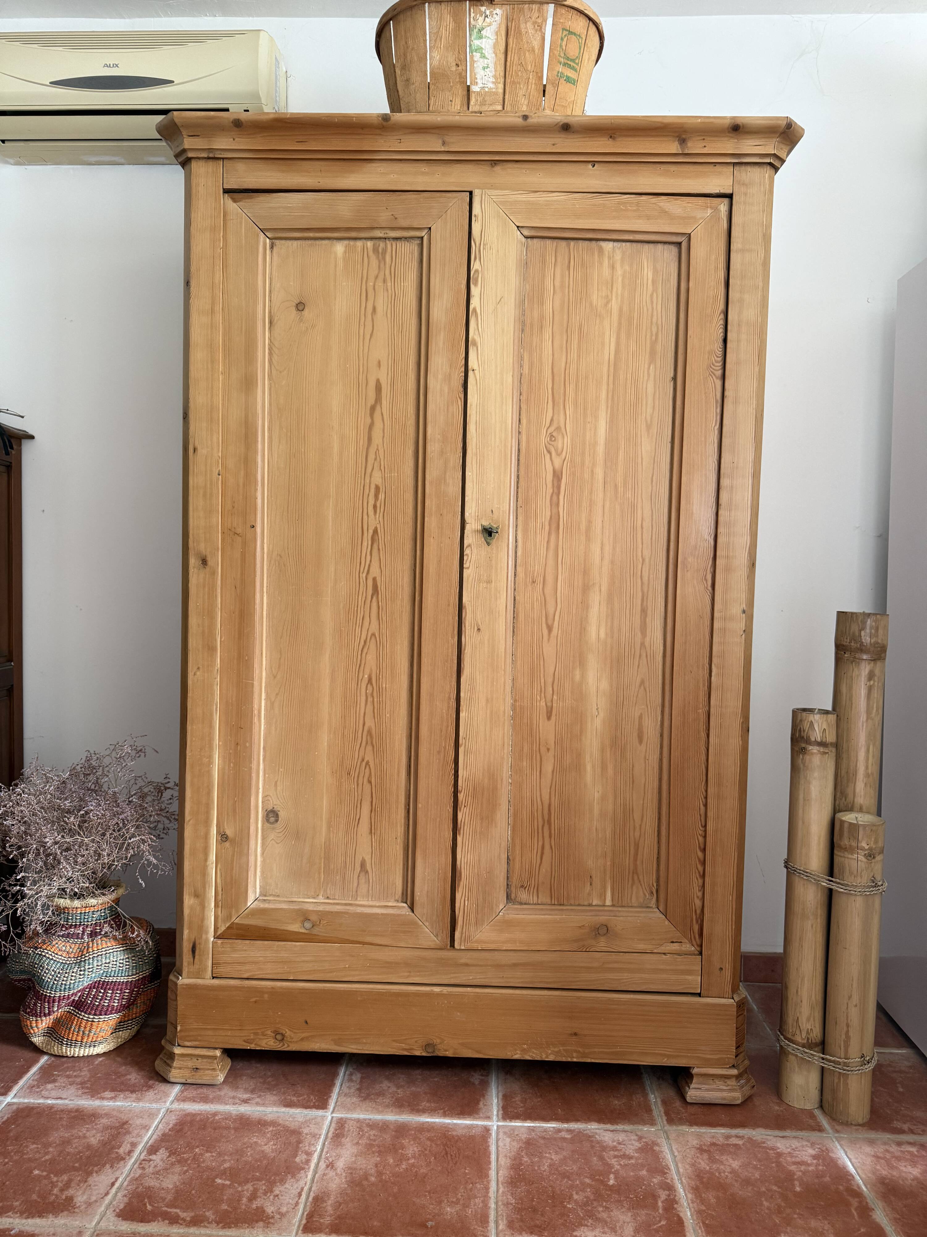 Beautiful antique pine wardrobe