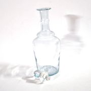 Flacon, carafe ancienne en verre bleuté