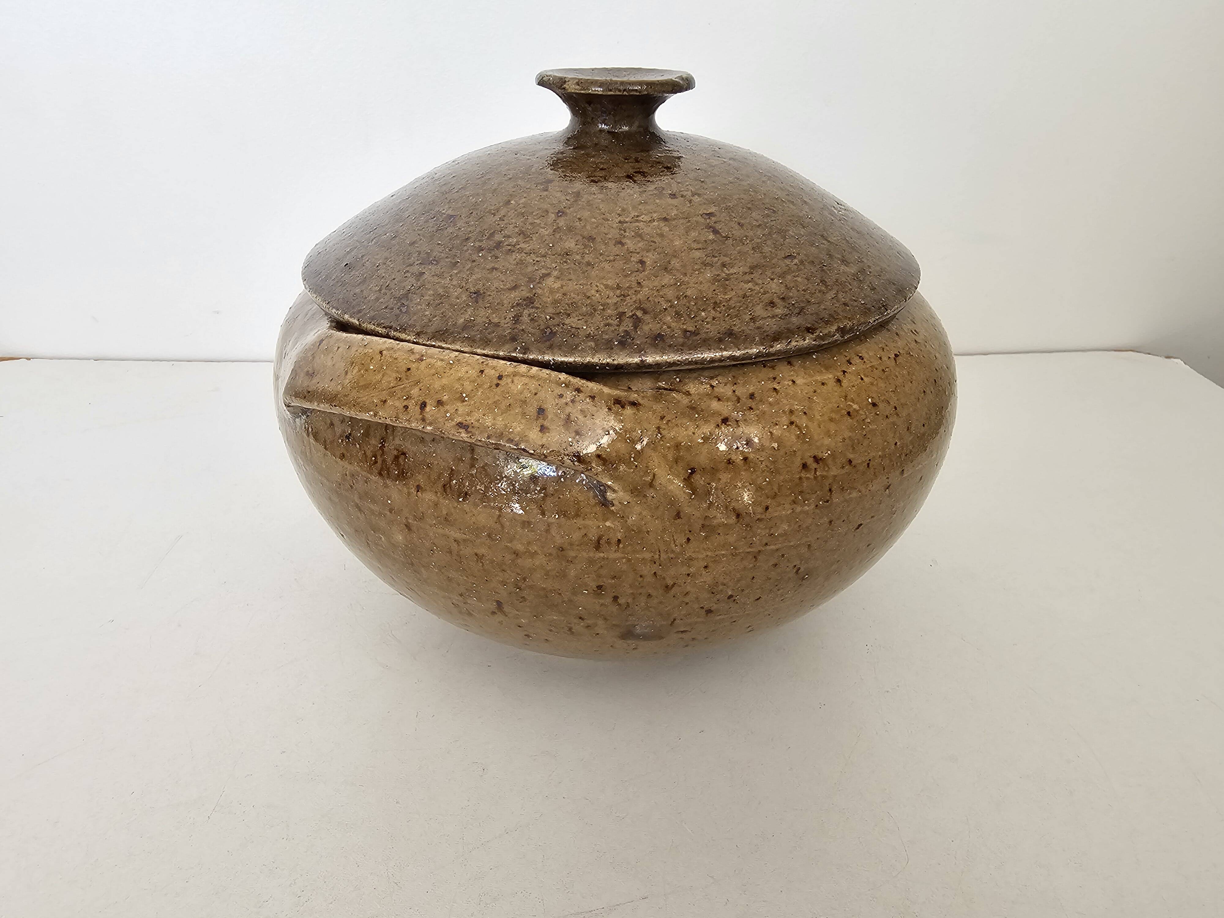 Pot à couvert en grés poterie du bois de Laud - Montélimar