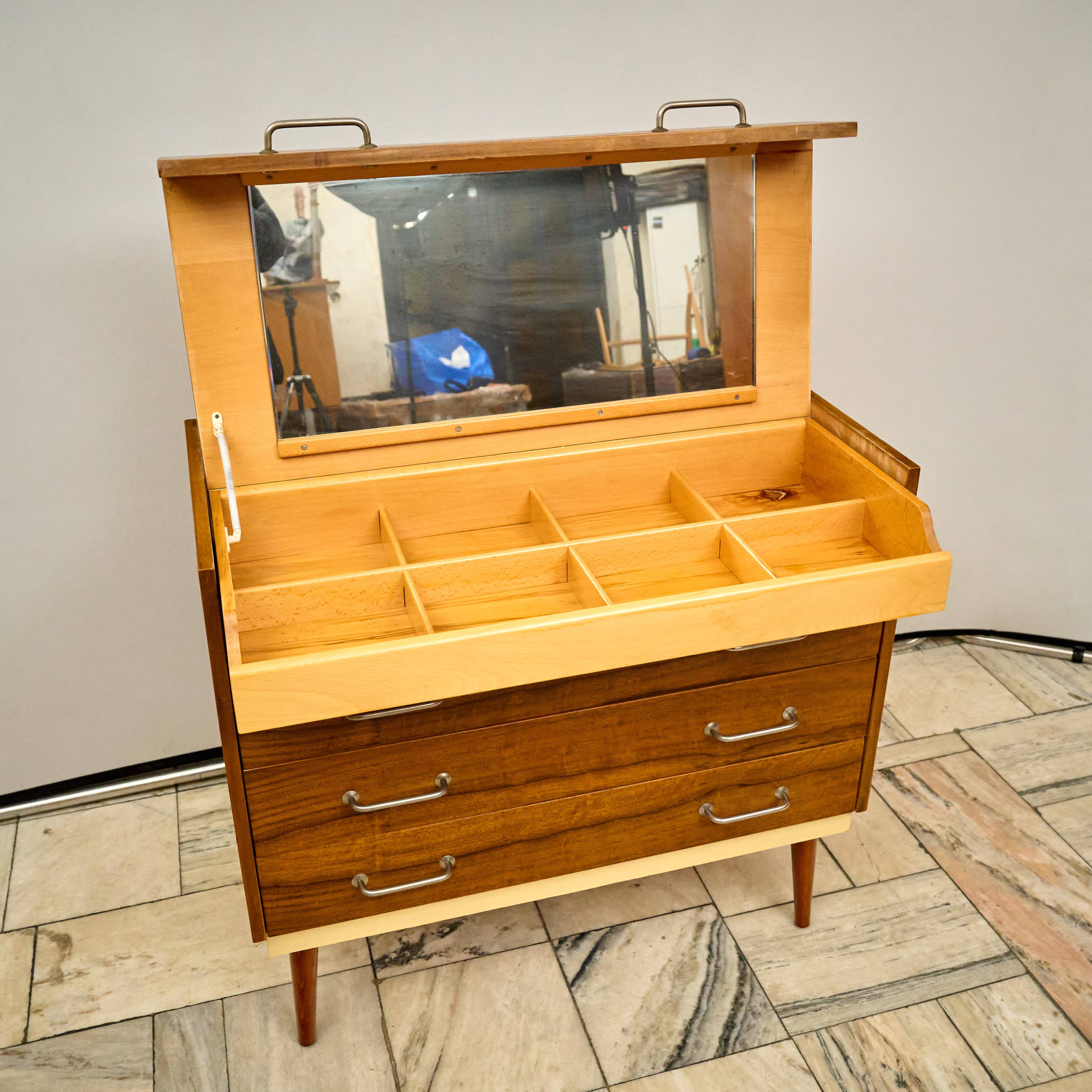 Commode vintage / Coiffeuse, années 1960 Tchécoslovaquie