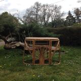 Built-in rattan lounge table and its two chairs