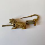 Cadenas chinois ancien en forme de lion