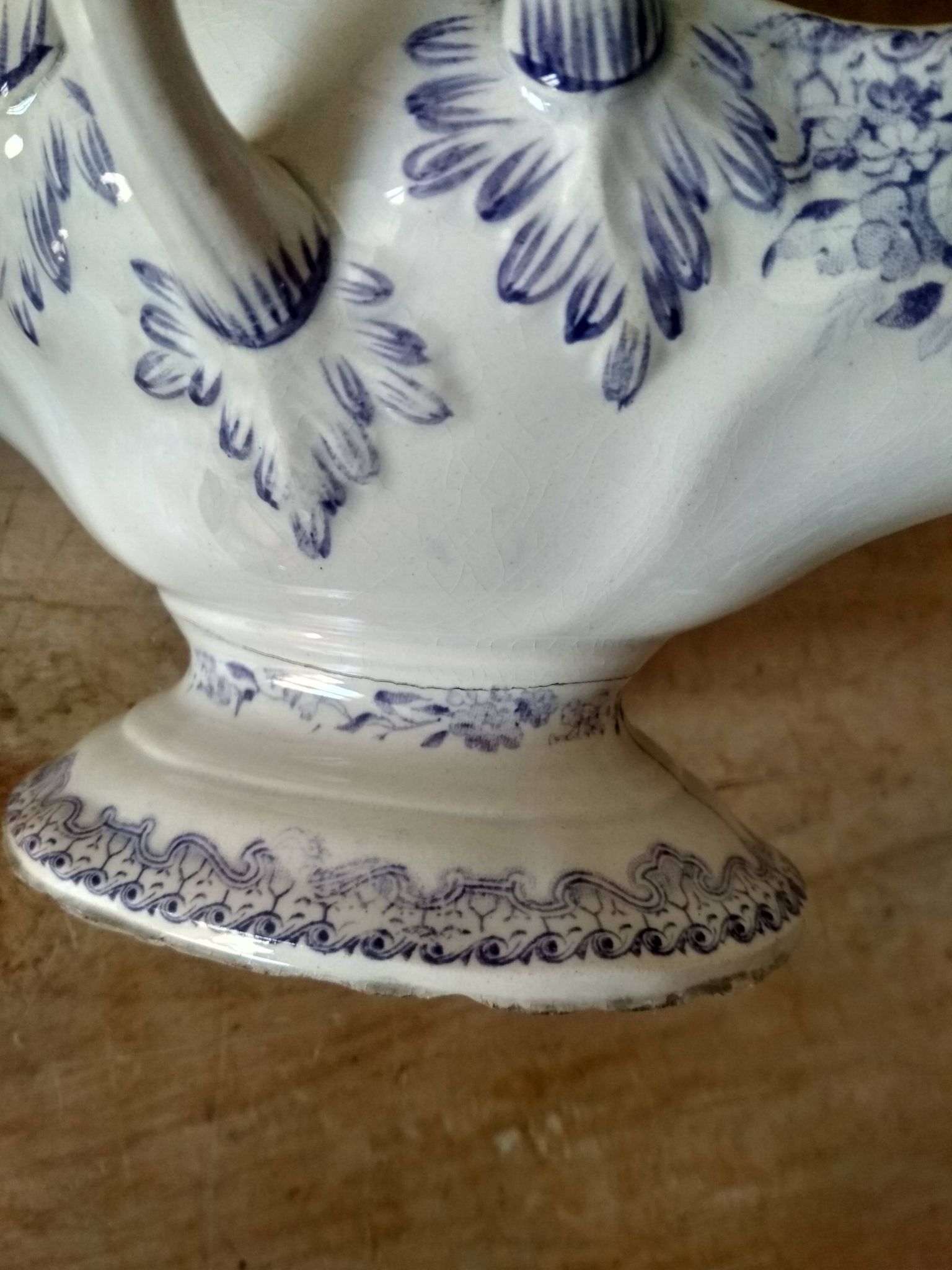 Iron earth gravy boat, Bouquet Creil & Montereau model, early 20th century