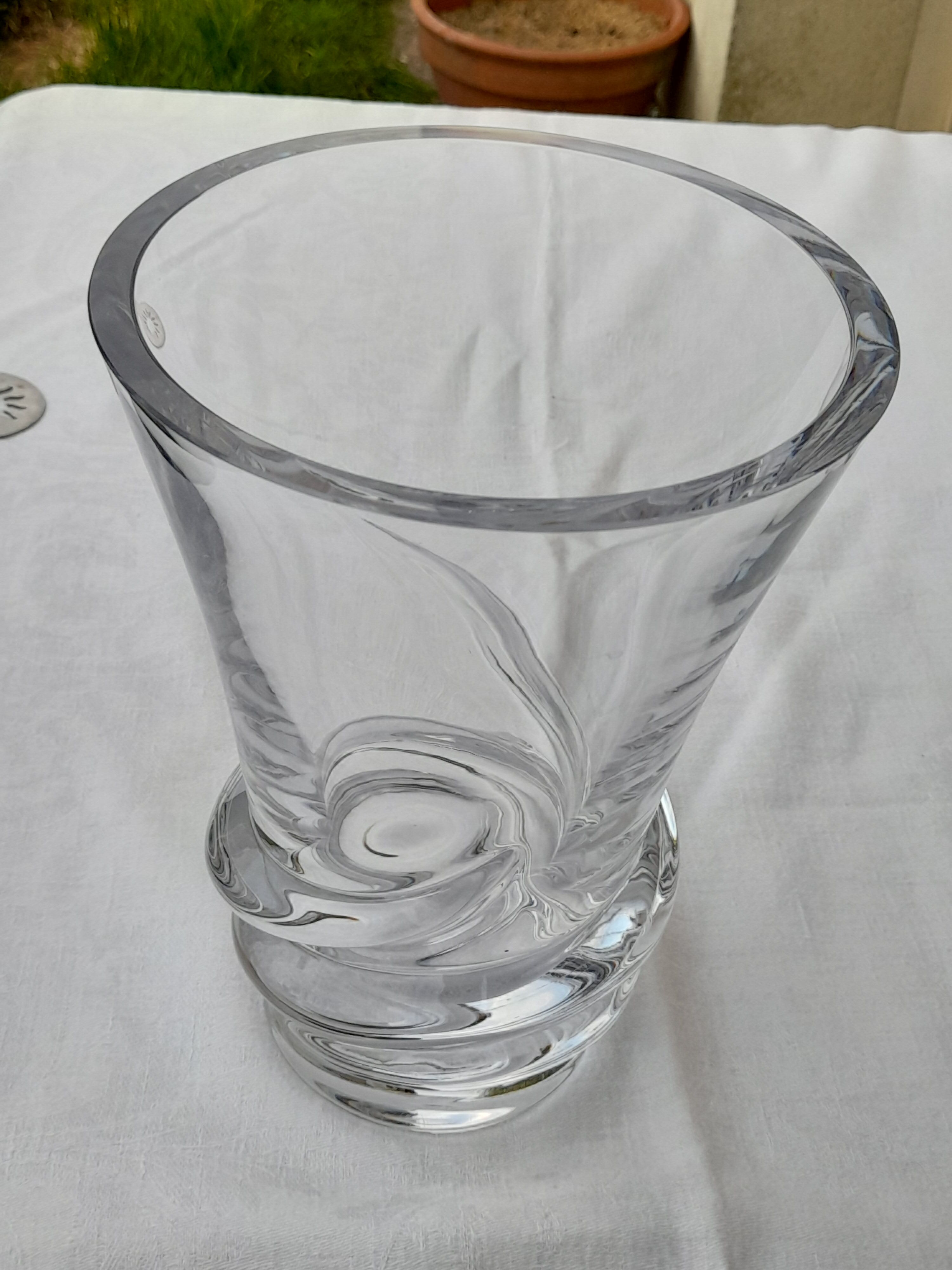 Crystal vase signed Daum France