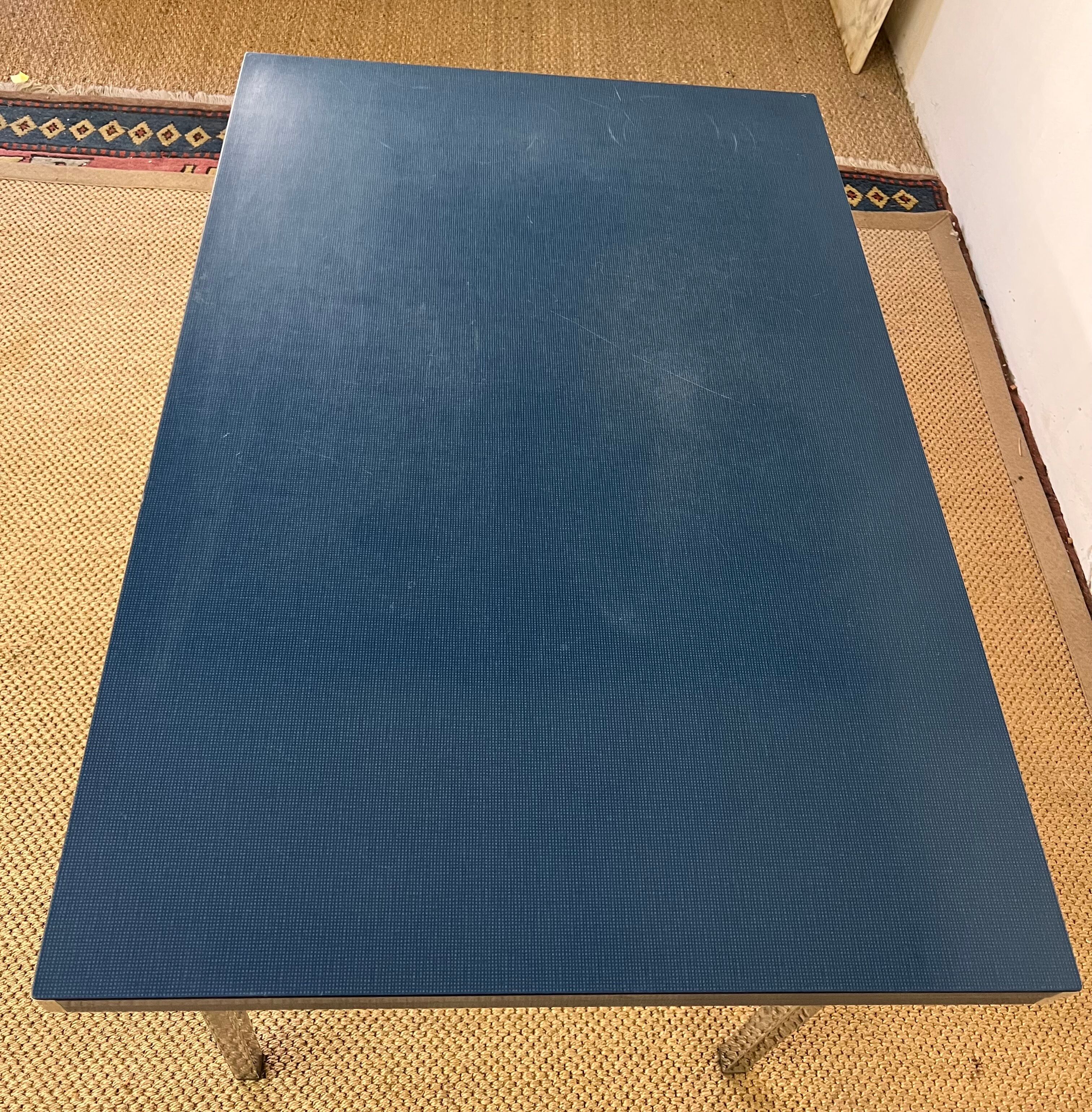 Formica table with extensions