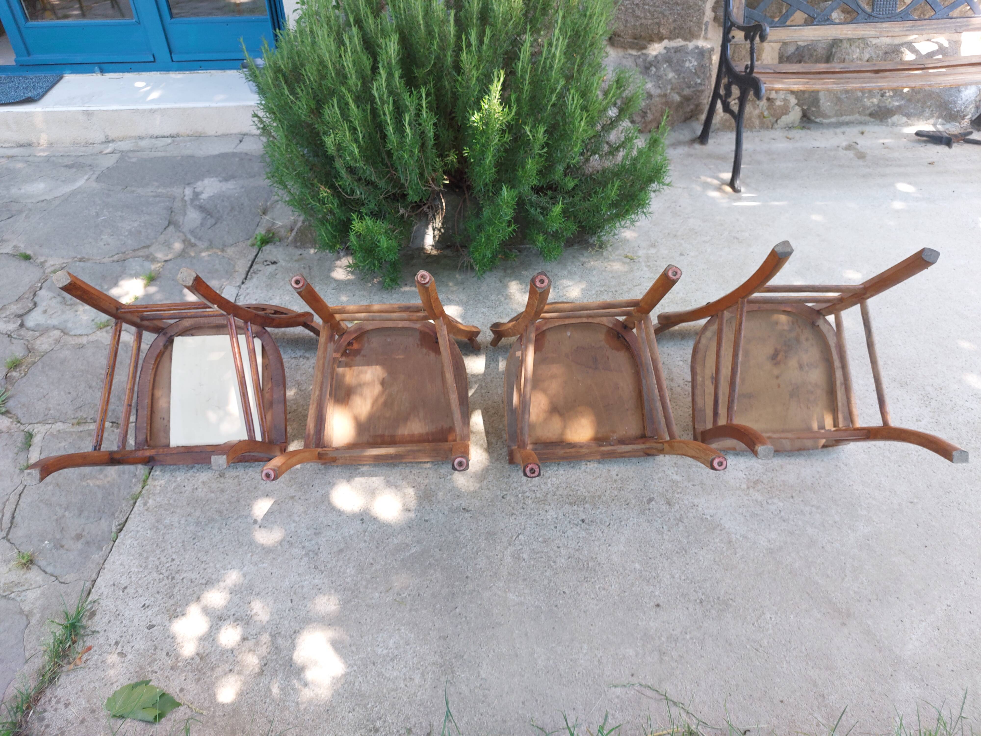 4 bistro chairs